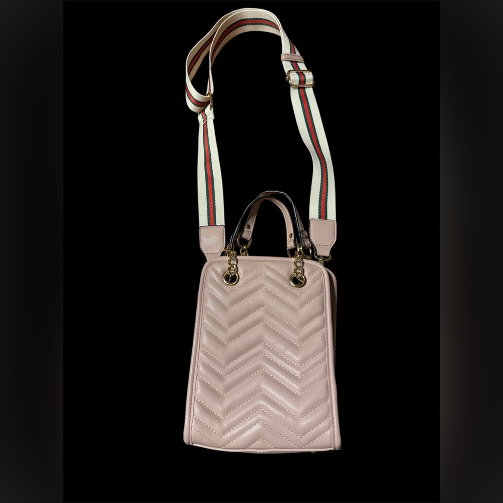 NWOT Pink Vegan Leather  Chevron pattern crossbody with removable strap& handles